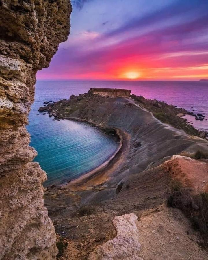 Sunrise Apt Near Beach Smarttv & Netflix Birżebbuġa Buitenkant foto